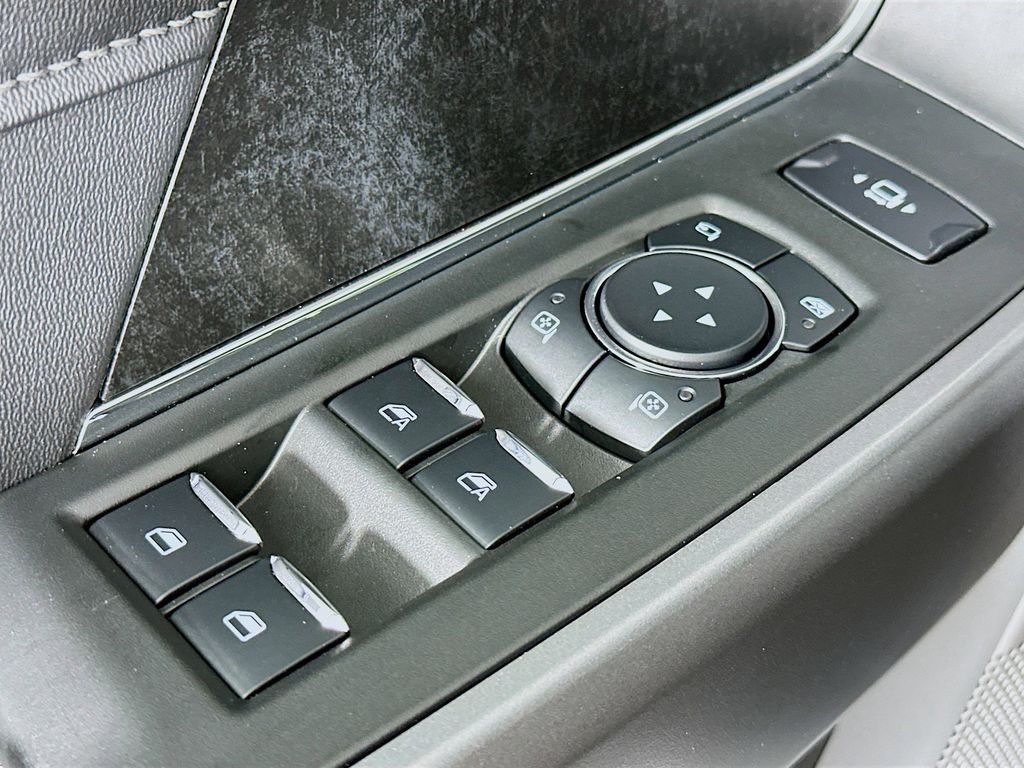 Thumbnail: 2026 Ford F-250 - 31