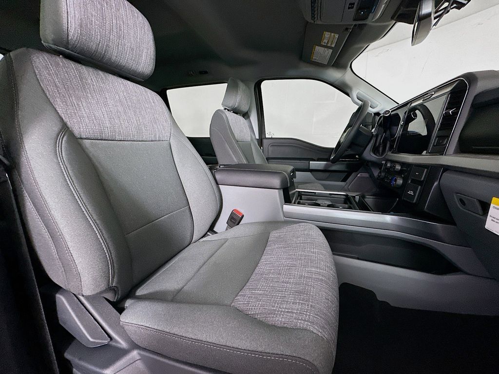 Thumbnail: 2026 Ford F-250 - 12