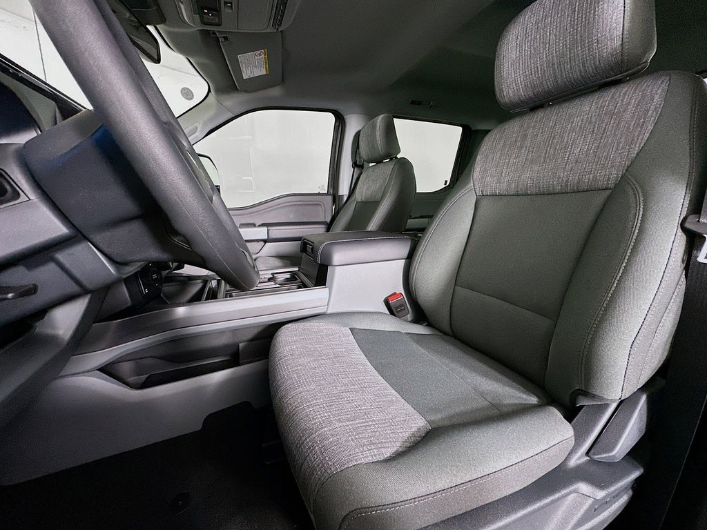 Thumbnail: 2026 Ford F-250 - 11