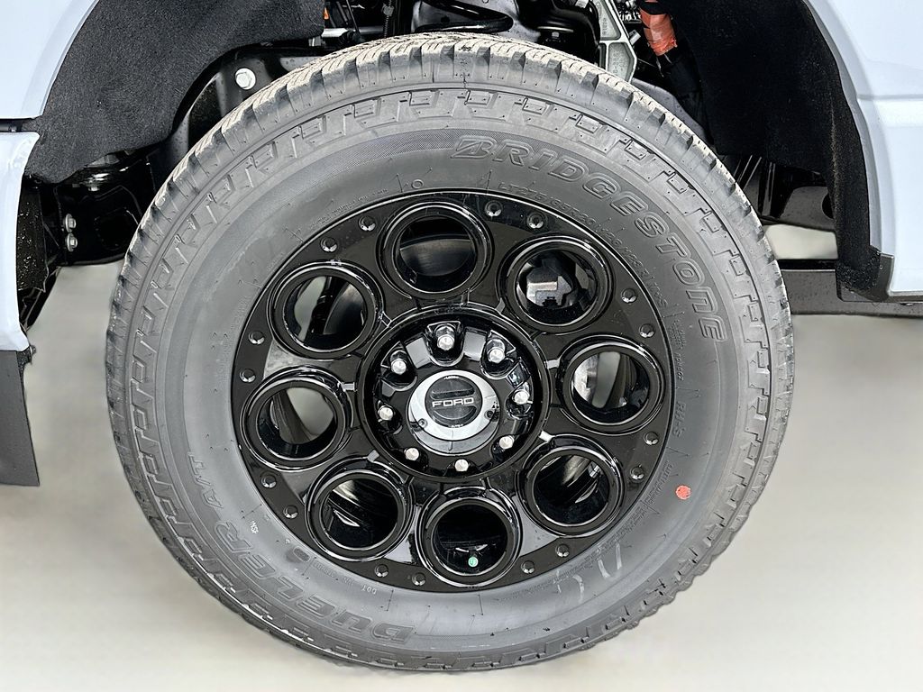 Thumbnail: 2025 Ford F-350 - 7