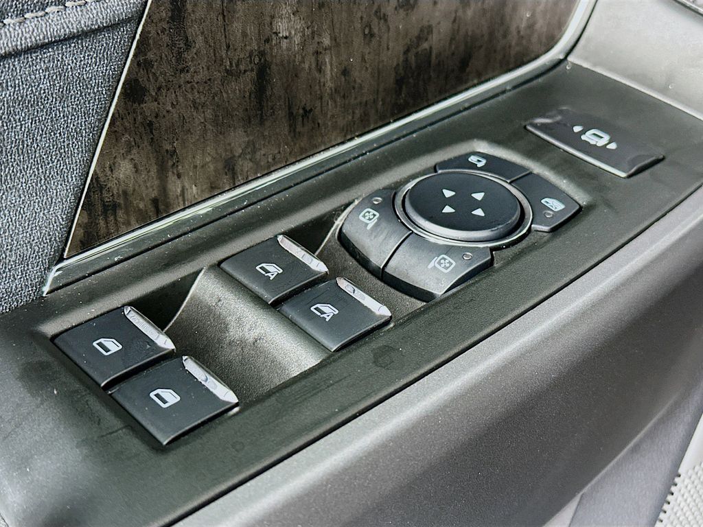 Thumbnail: 2025 Ford F-350 - 30