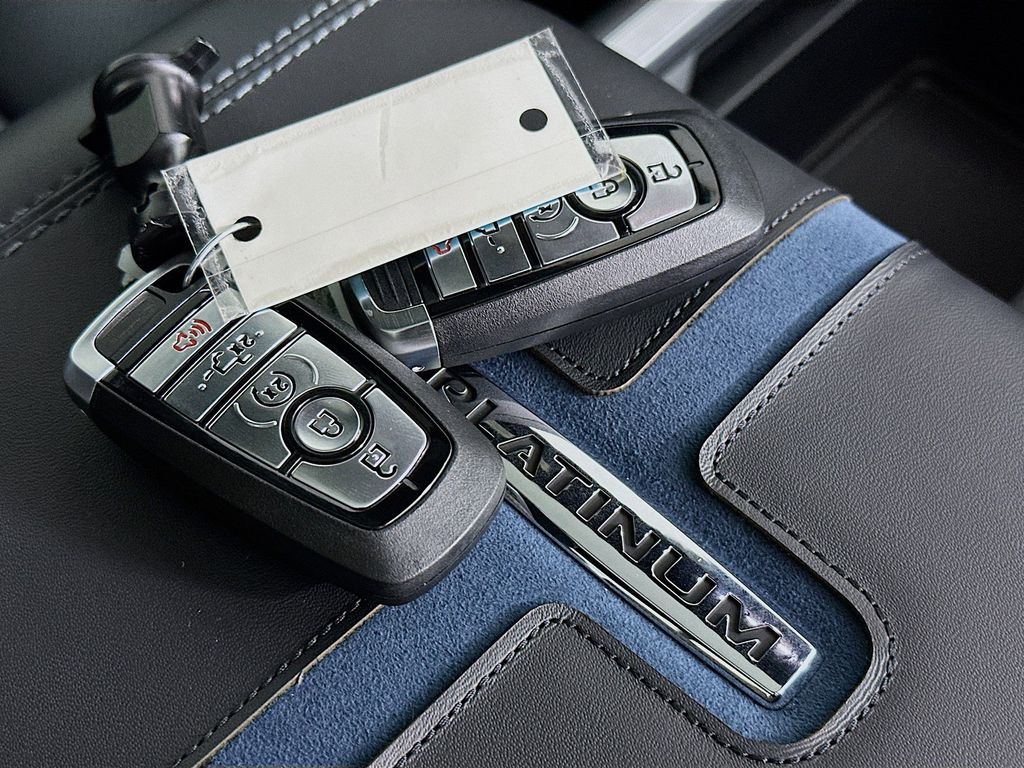 Thumbnail: 2025 Ford F-350 - 15