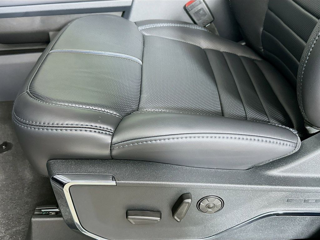 Thumbnail: 2025 Ford F-350 - 31