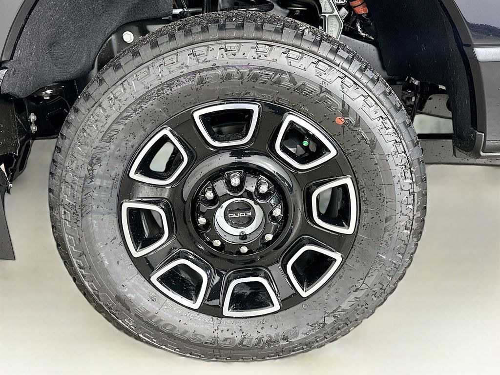 Thumbnail: 2025 Ford F-350 - 6