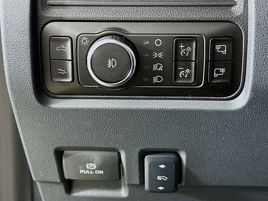 Thumbnail: 2026 Ford F-350 - 27