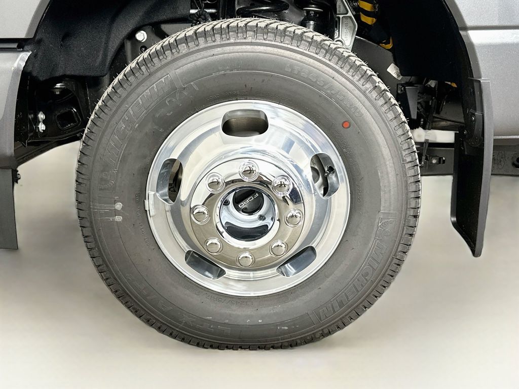 Thumbnail: 2027 Ford F-350 - 8
