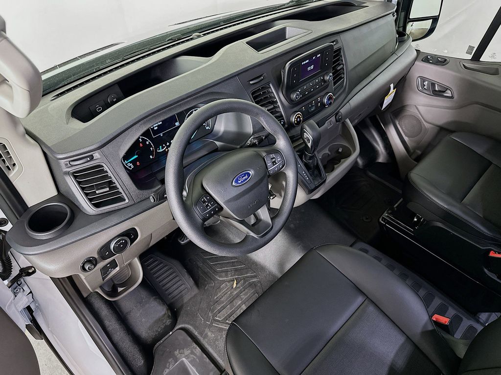 Thumbnail: 2025 Ford Transit Series - 2