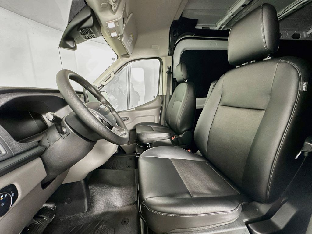 Thumbnail: 2026 Ford Transit Series - 10