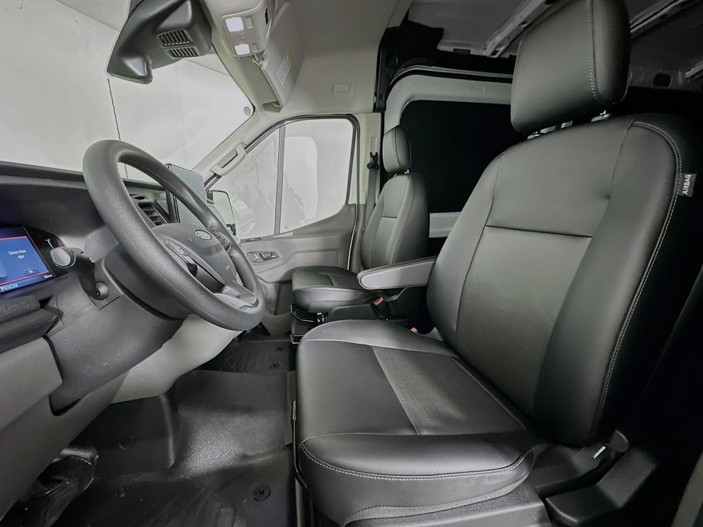 Thumbnail: 2026 Ford Transit Series - 10