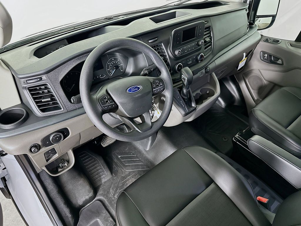 Thumbnail: 2025 Ford Transit Series - 2