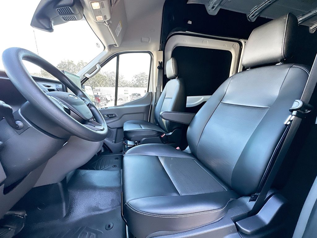 Thumbnail: 2026 Ford Transit Series - 10