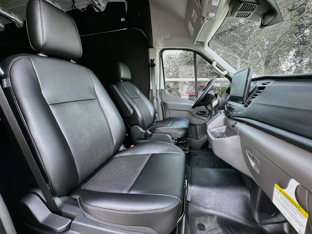Thumbnail: 2026 Ford Transit Series - 11