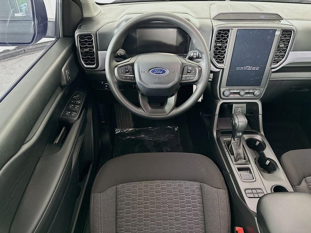 Thumbnail: 2025 Ford Ranger - 8