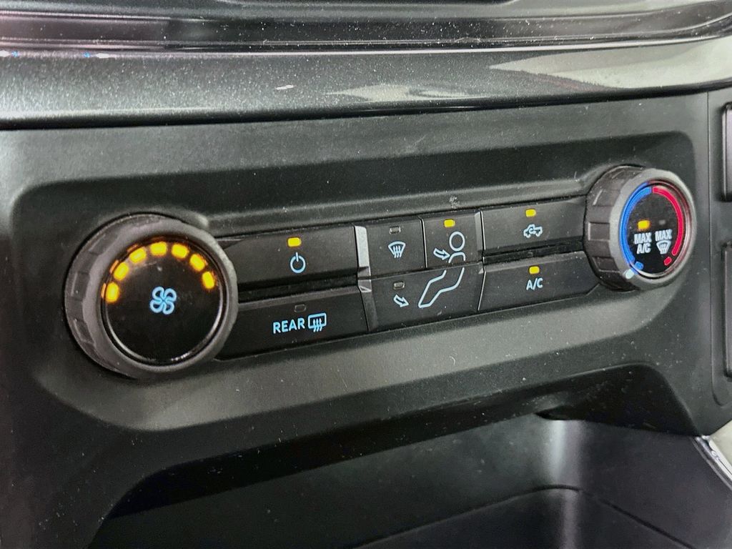 Thumbnail: 2022 Ford F-150 - 22