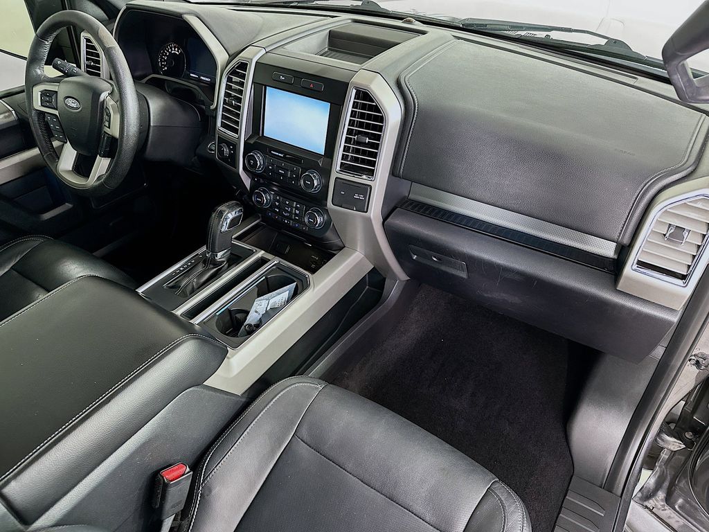 Thumbnail: 2015 Ford F-150 - 32