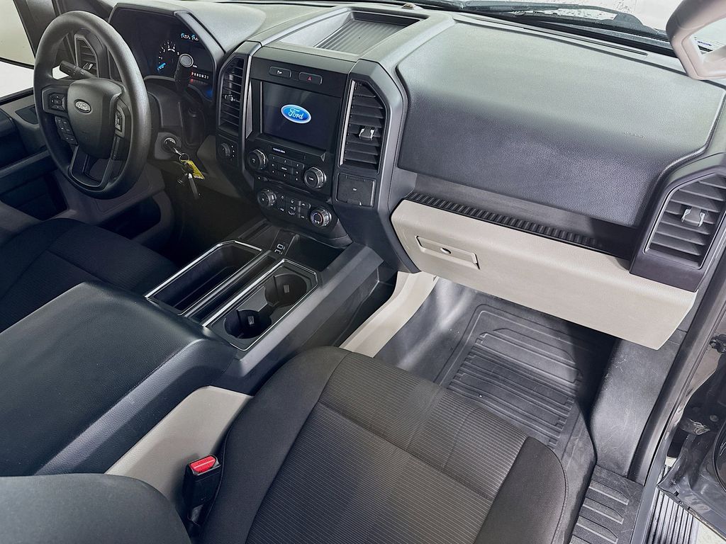Thumbnail: 2017 Ford F-150 - 31