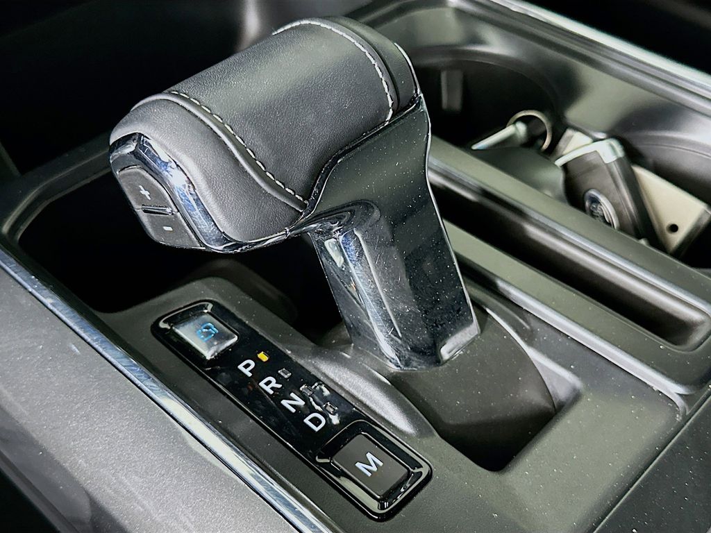 2023 Ford F-150 XLT 16