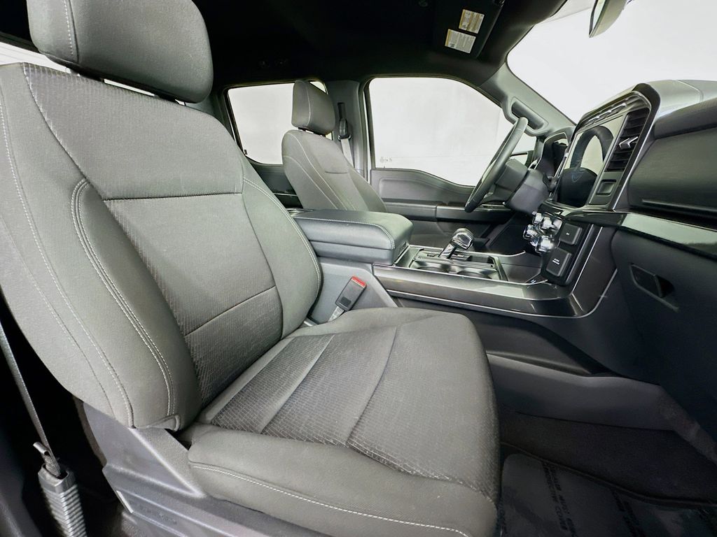 2023 Ford F-150 XLT 11