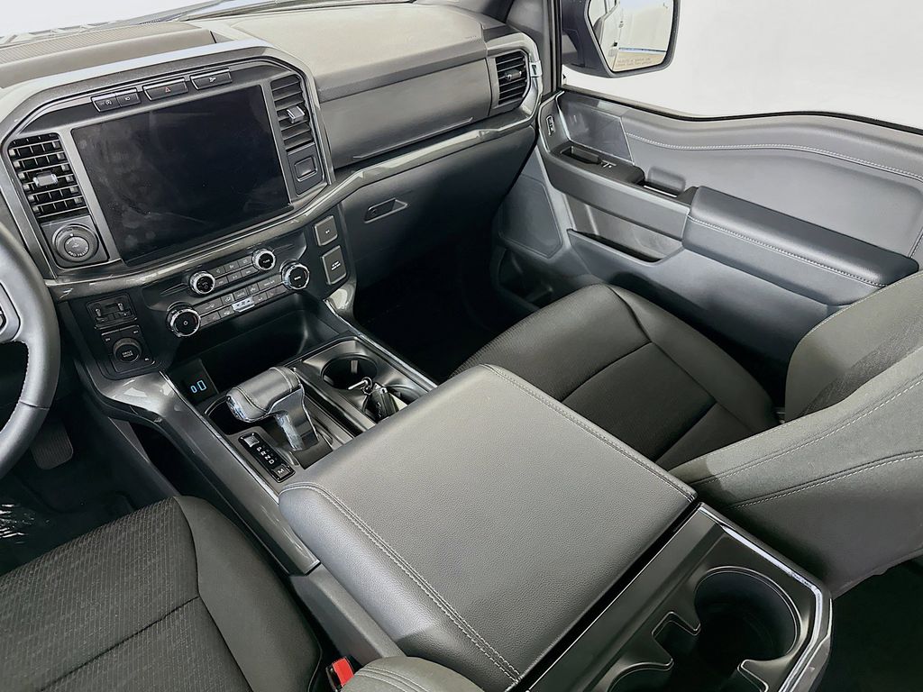 2023 Ford F-150 XLT 13