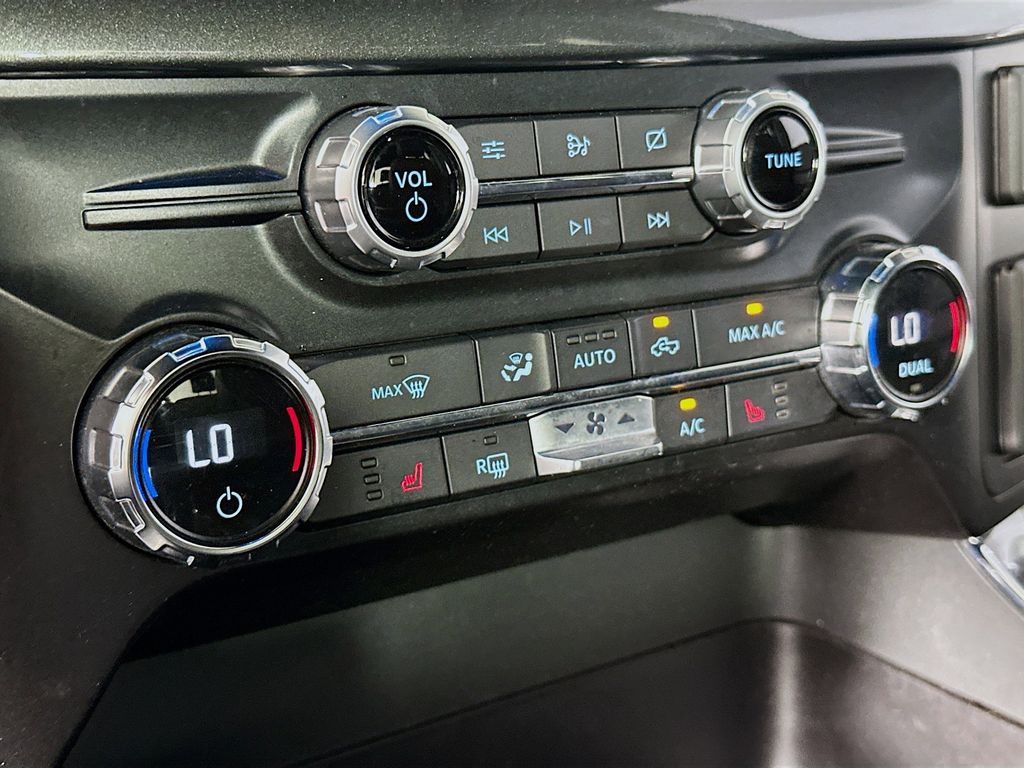 Thumbnail: 2021 Ford F-150 - 21