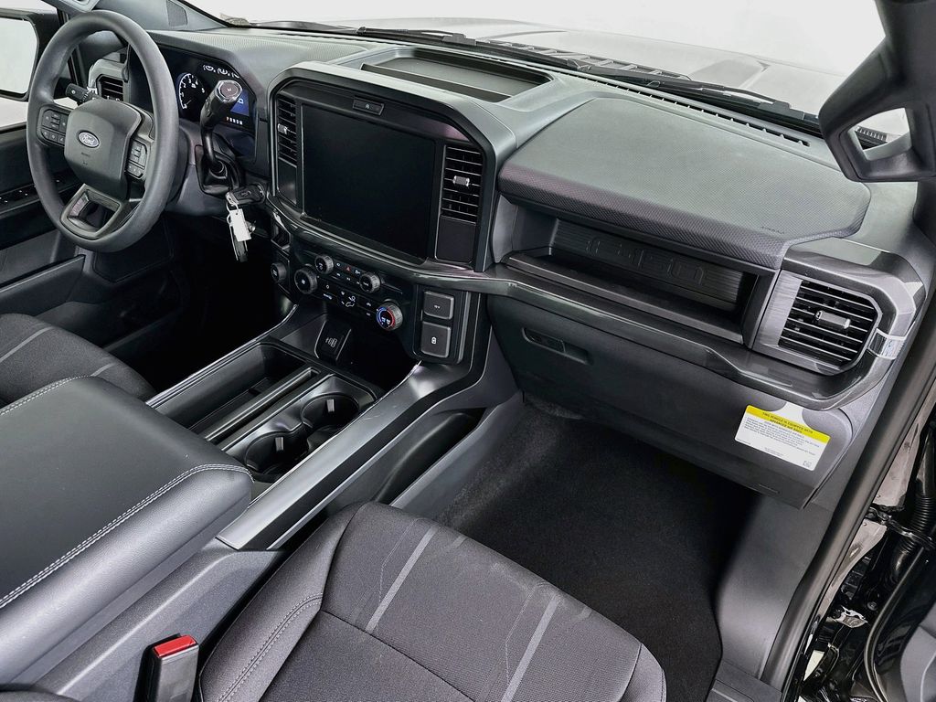 Thumbnail: 2026 Ford F-150 - 32
