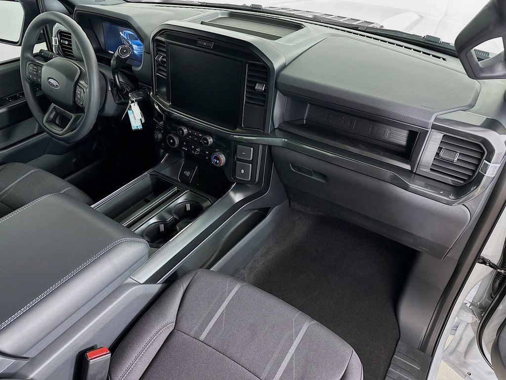 Thumbnail: 2026 Ford F-150 - 32