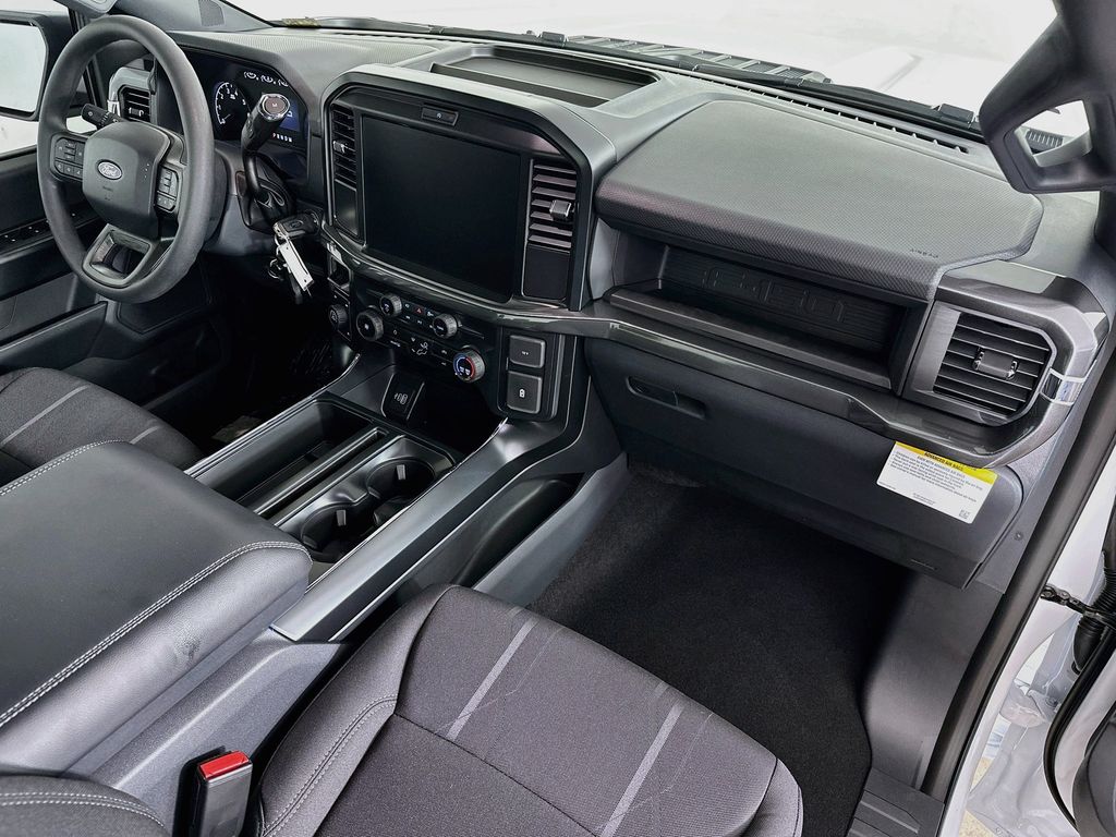 Thumbnail: 2026 Ford F-150 - 32