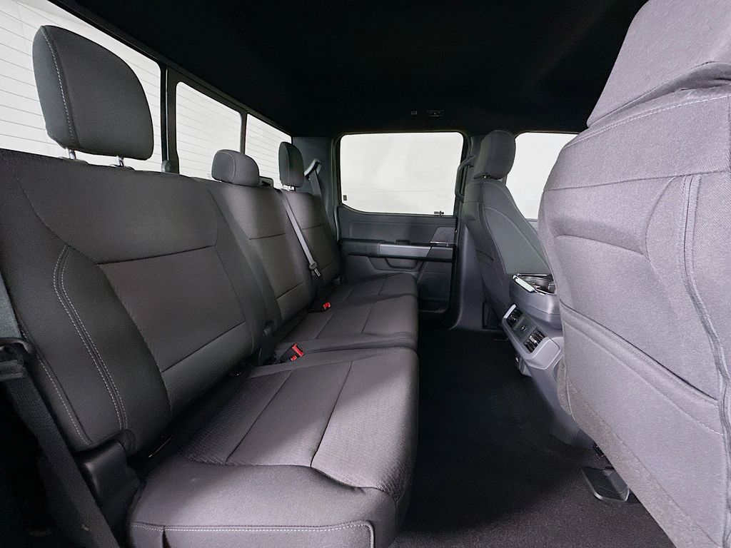 Thumbnail: 2025 Ford F-150 - 32