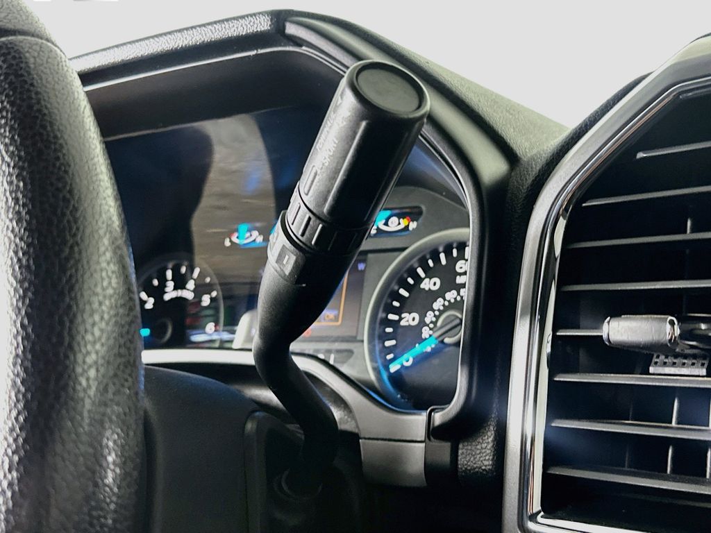 Thumbnail: 2016 Ford F-150 - 22