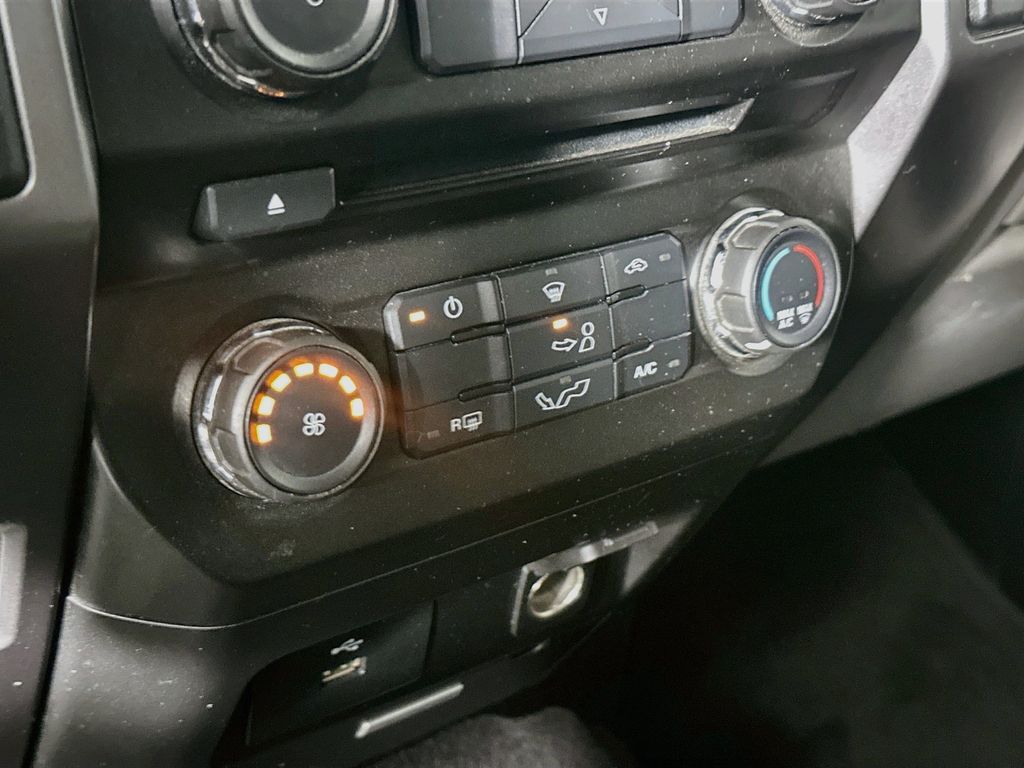 Thumbnail: 2016 Ford F-150 - 21