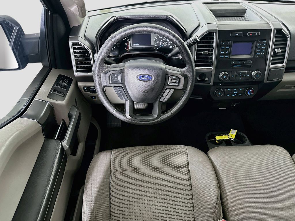 Thumbnail: 2016 Ford F-150 - 10