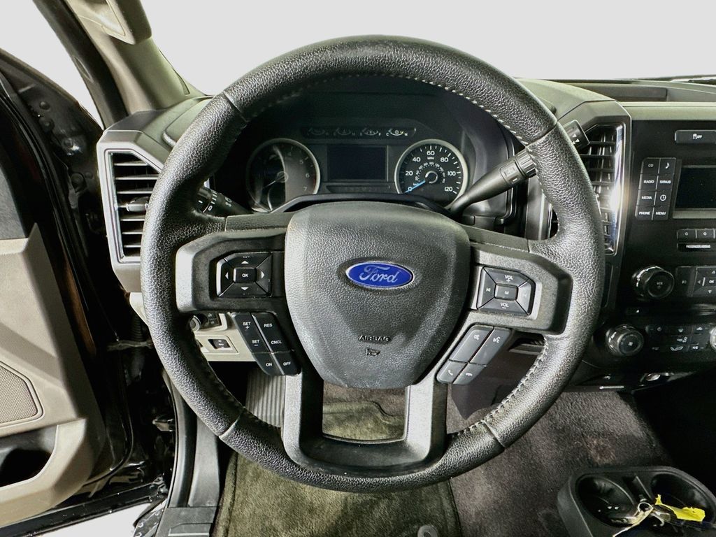 Thumbnail: 2016 Ford F-150 - 15