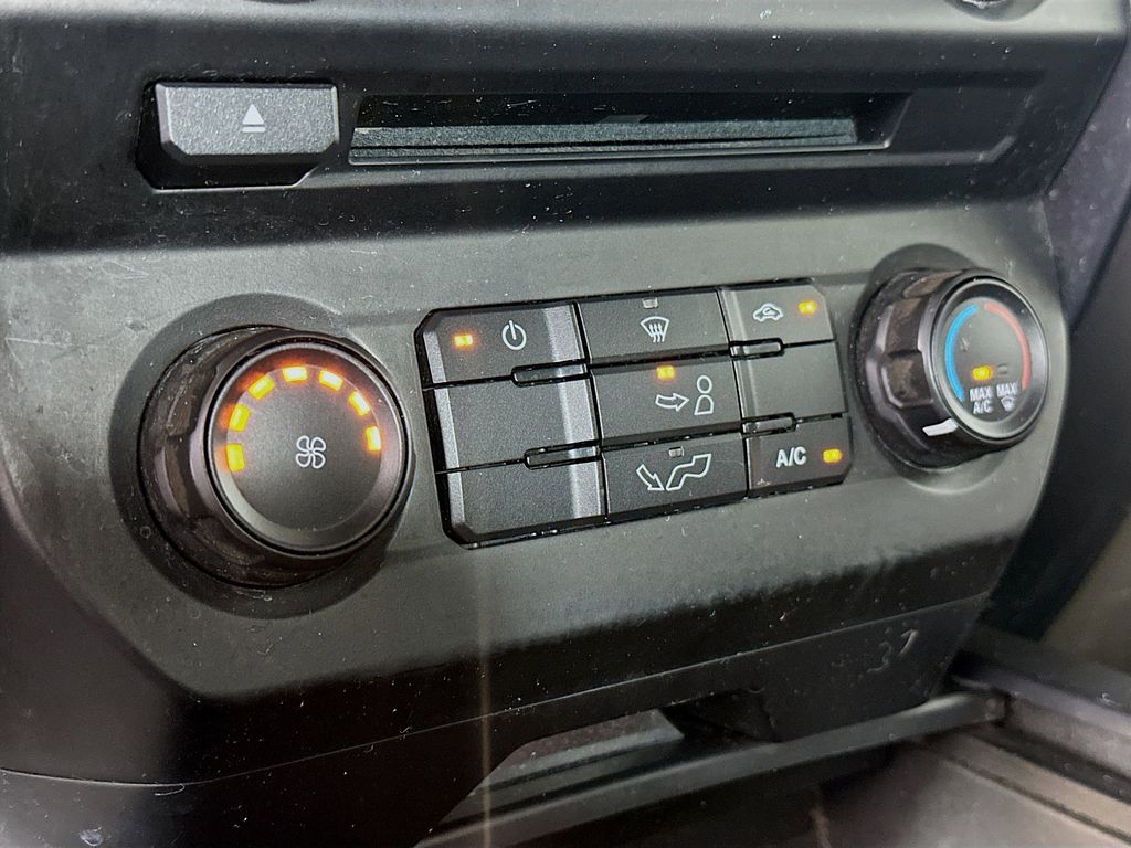 Thumbnail: 2016 Ford F-150 - 22