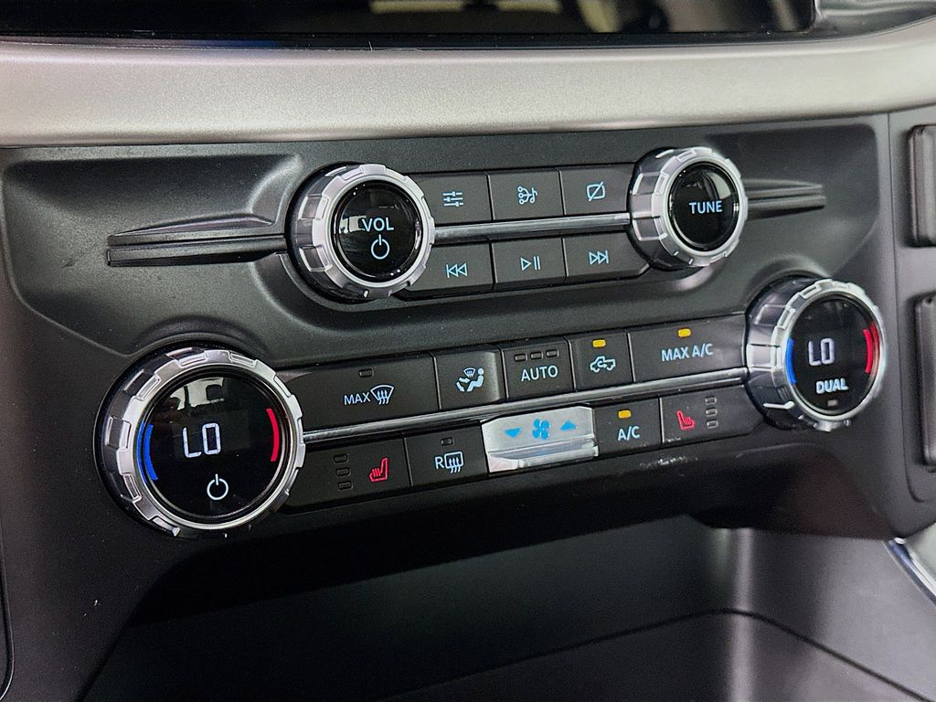 Thumbnail: 2021 Ford F-150 - 21