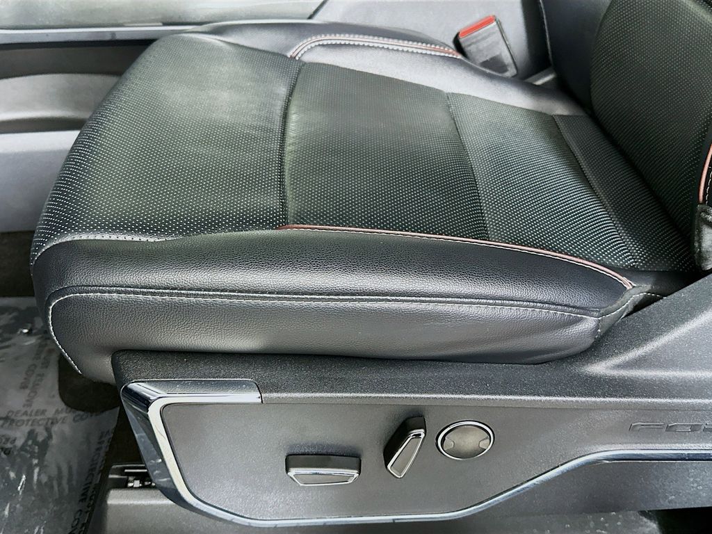 Thumbnail: 2022 Ford F-150 - 31