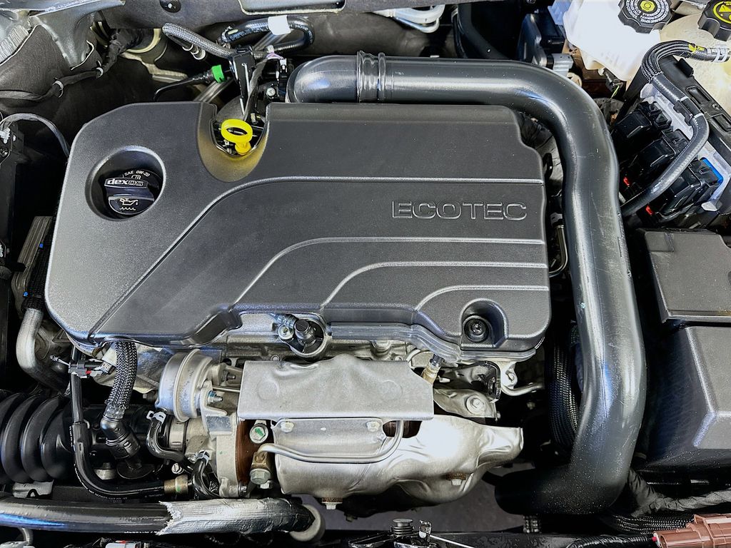 Thumbnail: 2024 Chevrolet Malibu - 9