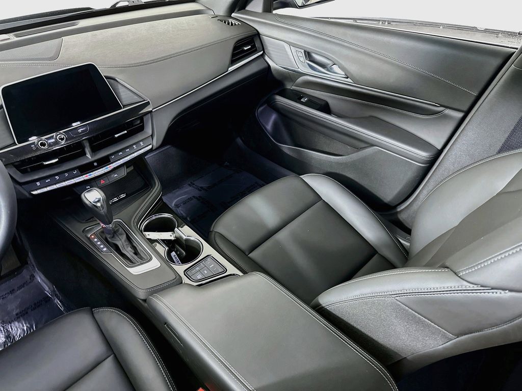 Thumbnail: 2023 Cadillac CT4 - 14