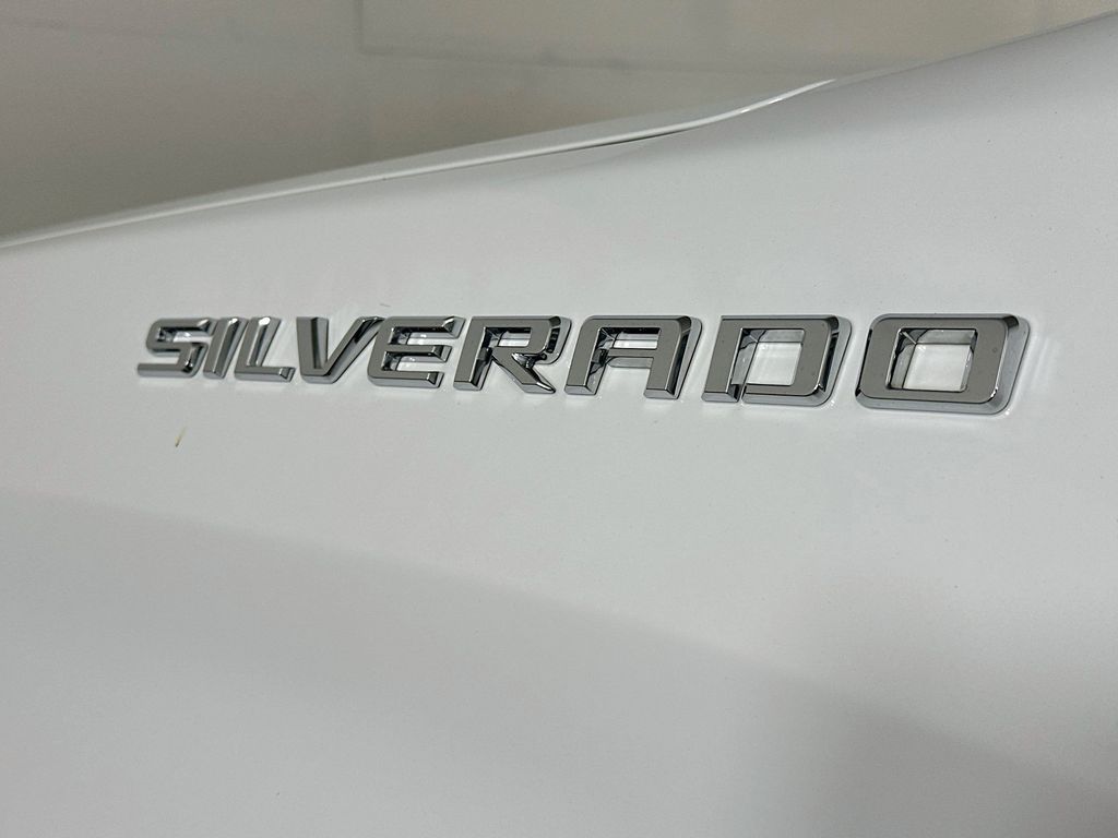 Thumbnail: 2023 Chevrolet Silverado 1500 - 6