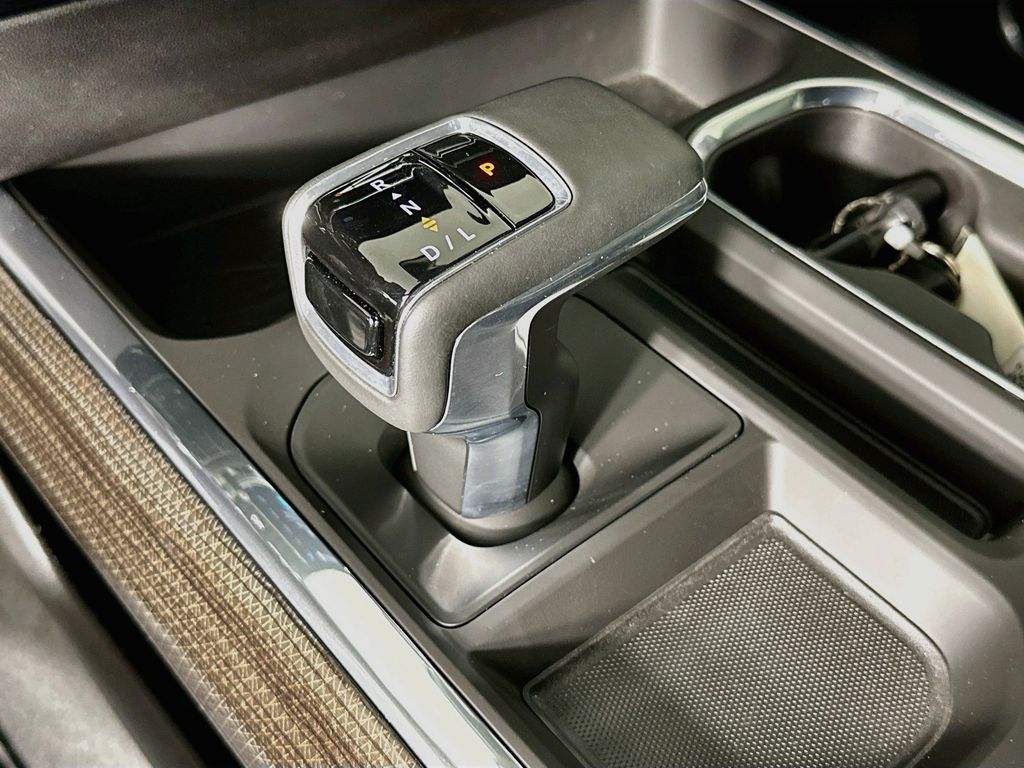 Thumbnail: 2025 Chevrolet Silverado 1500 - 17