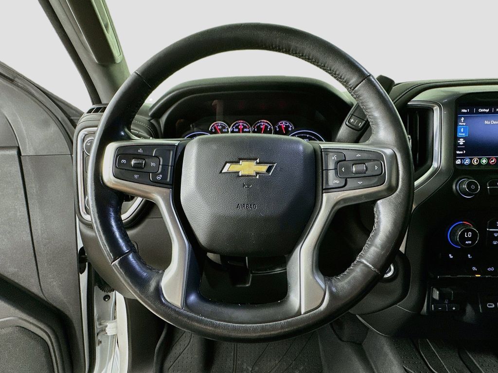 Thumbnail: 2020 Chevrolet Silverado 1500 - 15