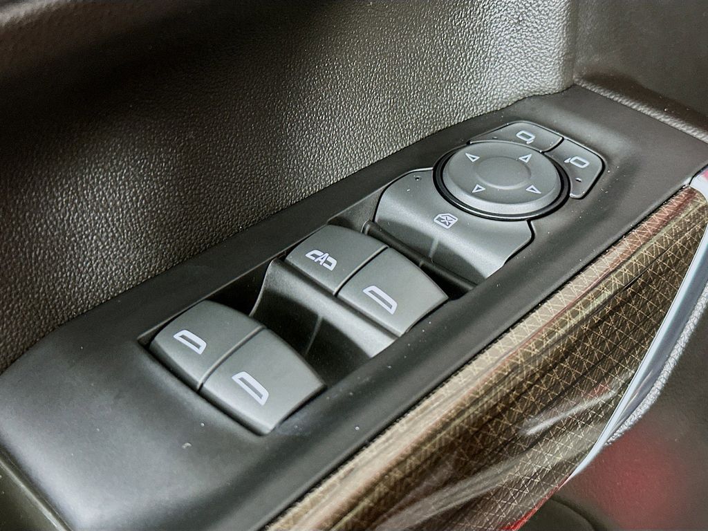 Thumbnail: 2022 Chevrolet Silverado 1500 - 29