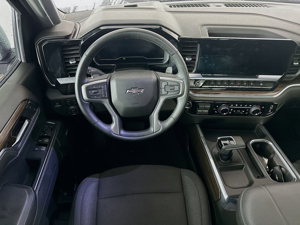 Thumbnail: 2023 Chevrolet Silverado 1500 - 9