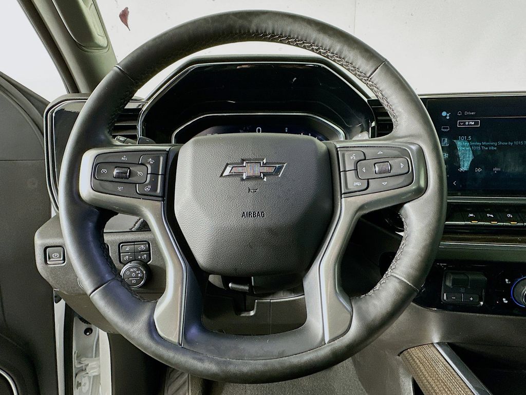 Thumbnail: 2023 Chevrolet Silverado 1500 - 14