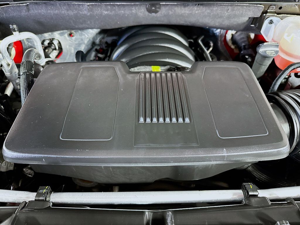 Thumbnail: 2025 Chevrolet Silverado 1500 - 8