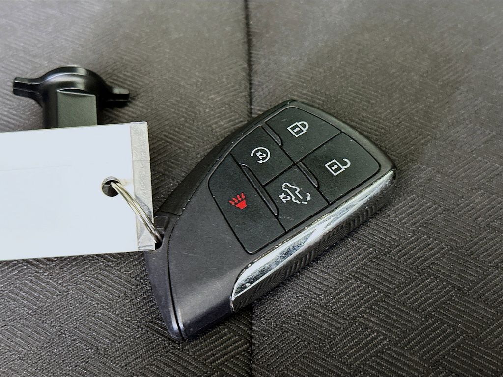 Thumbnail: 2025 Chevrolet Silverado 1500 - 17