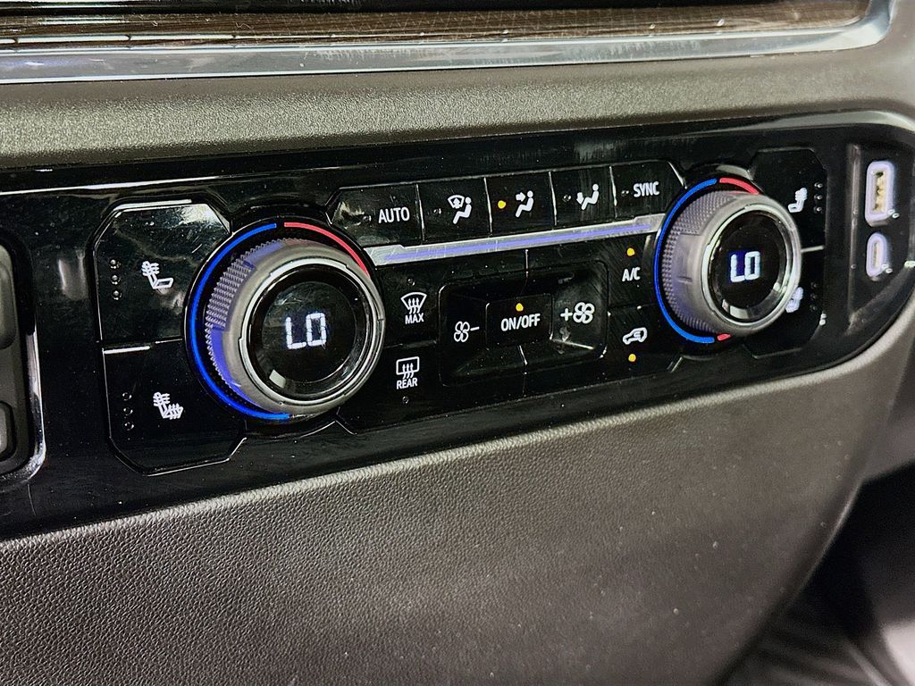 Thumbnail: 2025 Chevrolet Silverado 1500 - 19