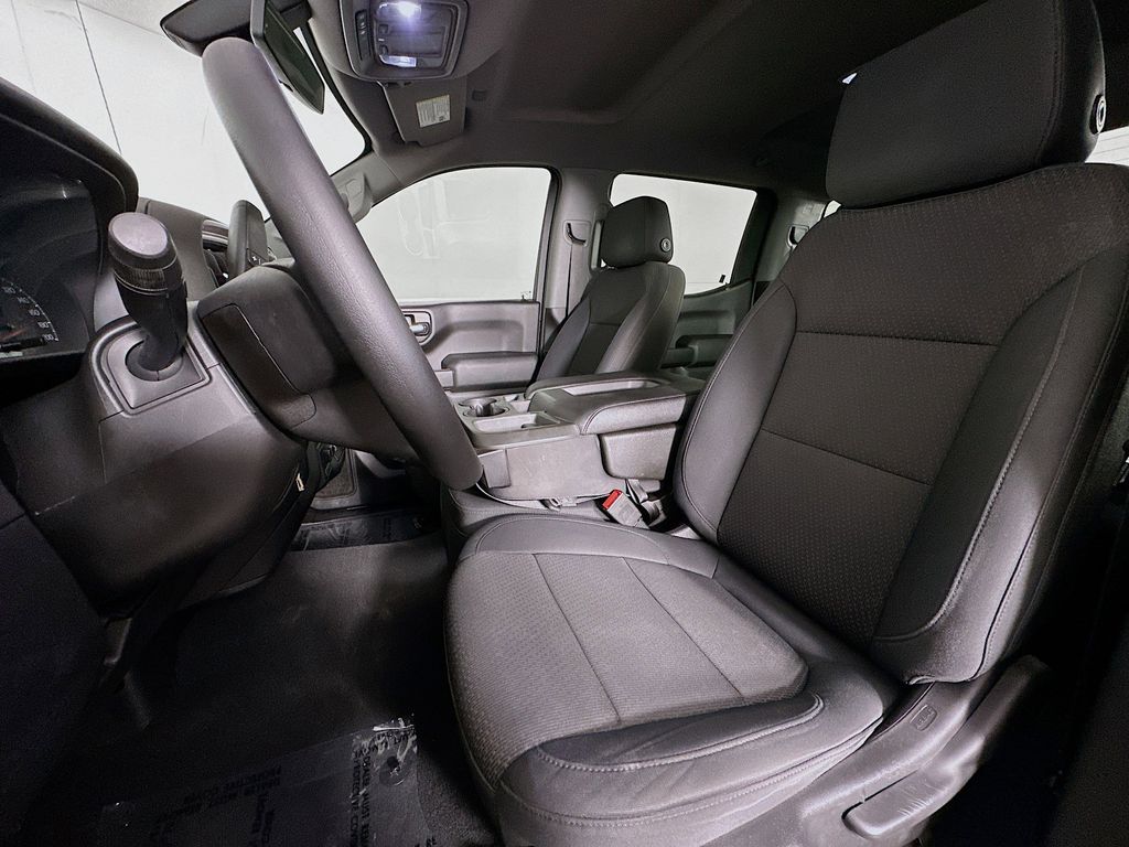 Thumbnail: 2019 Chevrolet Silverado 1500 - 14