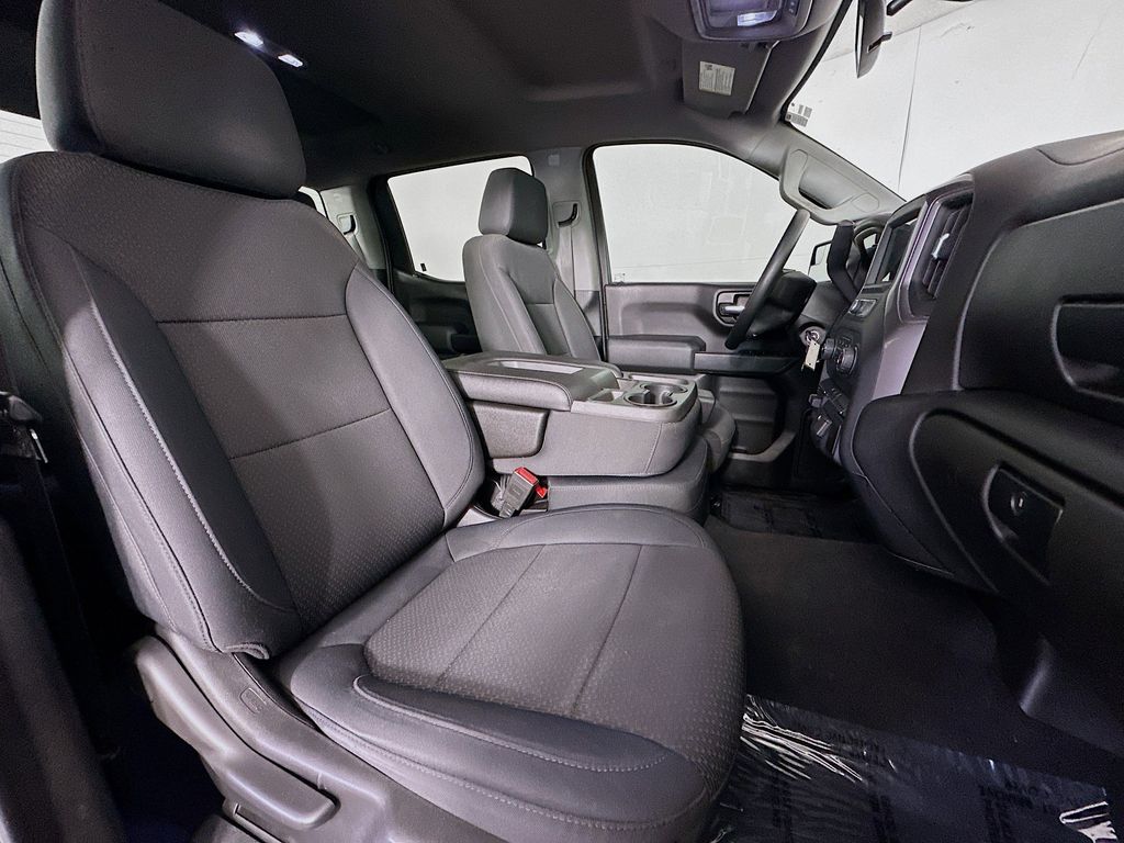 Thumbnail: 2019 Chevrolet Silverado 1500 - 11