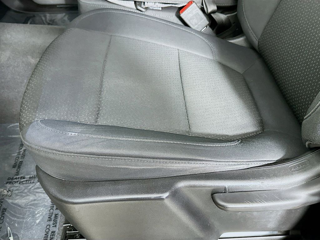 Thumbnail: 2019 Chevrolet Silverado 1500 - 28