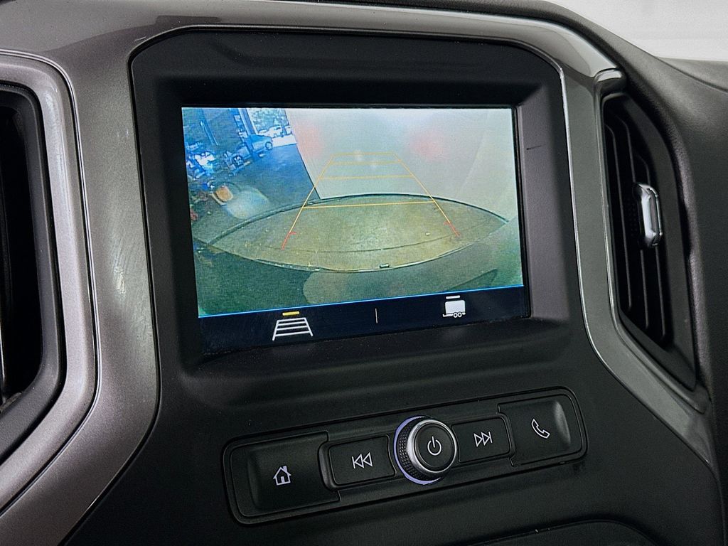 Thumbnail: 2019 Chevrolet Silverado 1500 - 26